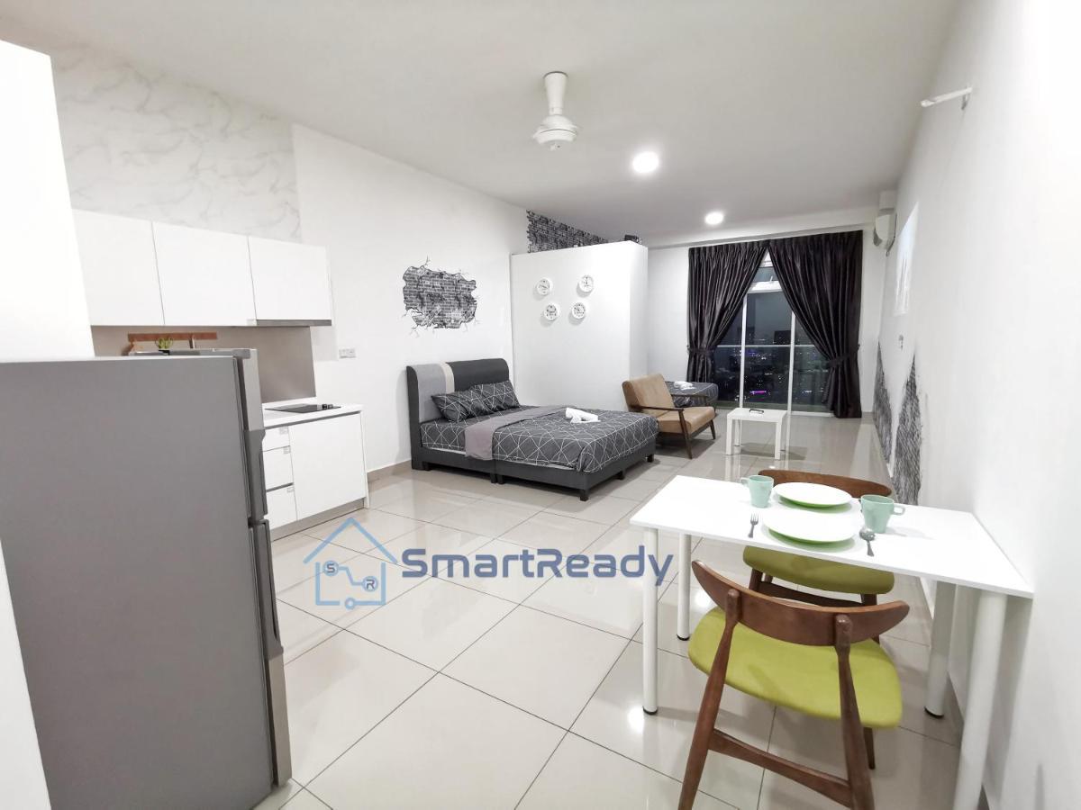 Twin Galaxy Suites By Sr Home Johor Bahru Ngoại thất bức ảnh