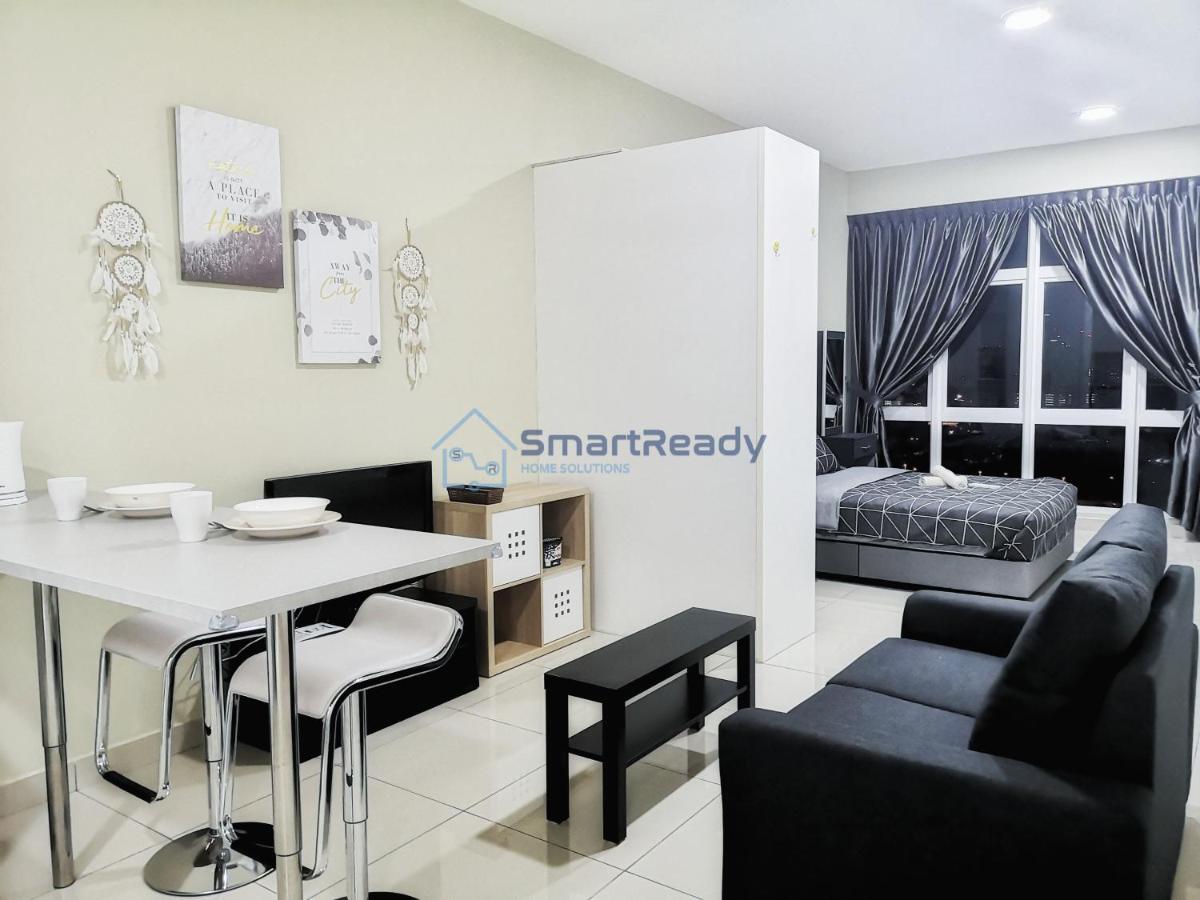 Twin Galaxy Suites By Sr Home Johor Bahru Ngoại thất bức ảnh